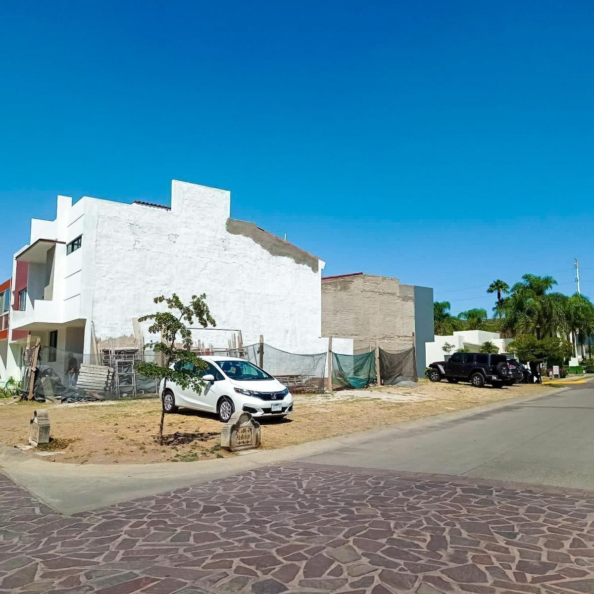 3 de 21: Terreno 2 - Dentro de coto