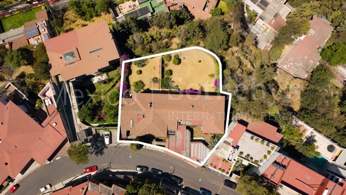 Terreno en Venta en Lomas de Reforma (Palacio de Versalles) - foto 2