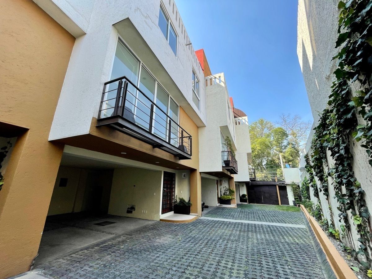 Acogedora casa en venta en Av Toluca parte baja, Olivar de los padres. CDMX, foto 1 de 20