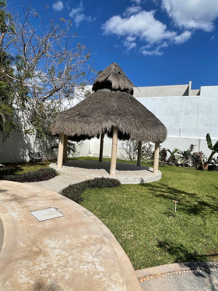 9 de 11: Privada Oasis Temozón Norte. Casa en venta