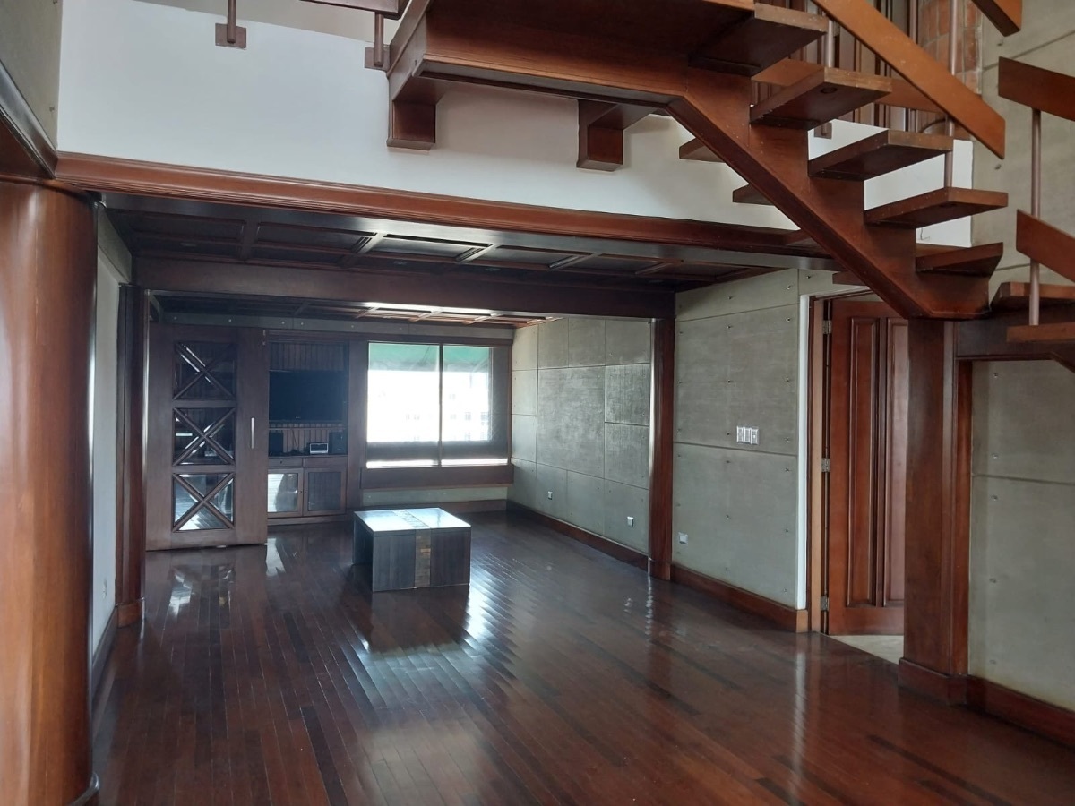 17 de 37: vista sala comedor