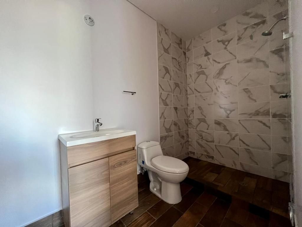 9 de 23: Baño