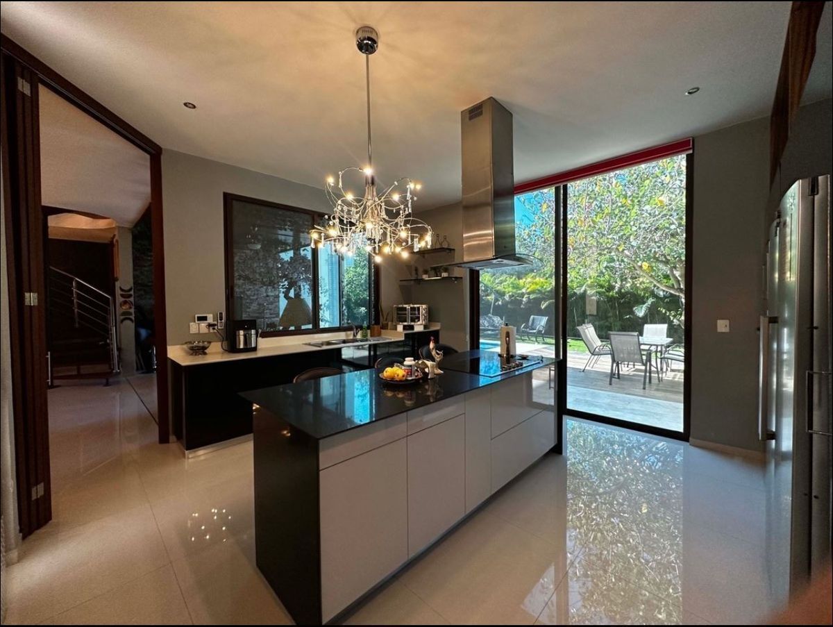 5 of 32: Cocina Vista 2