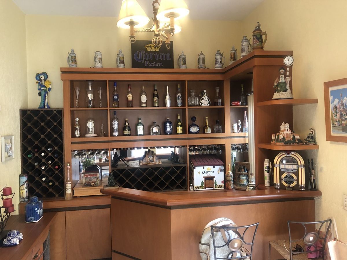 3 de 12: BAR
