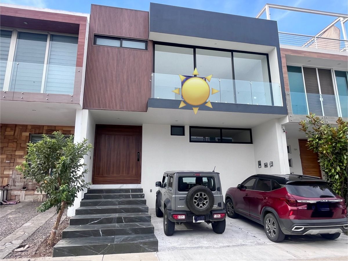Casa en venta dentro de coto maya en valle imperial zapopan