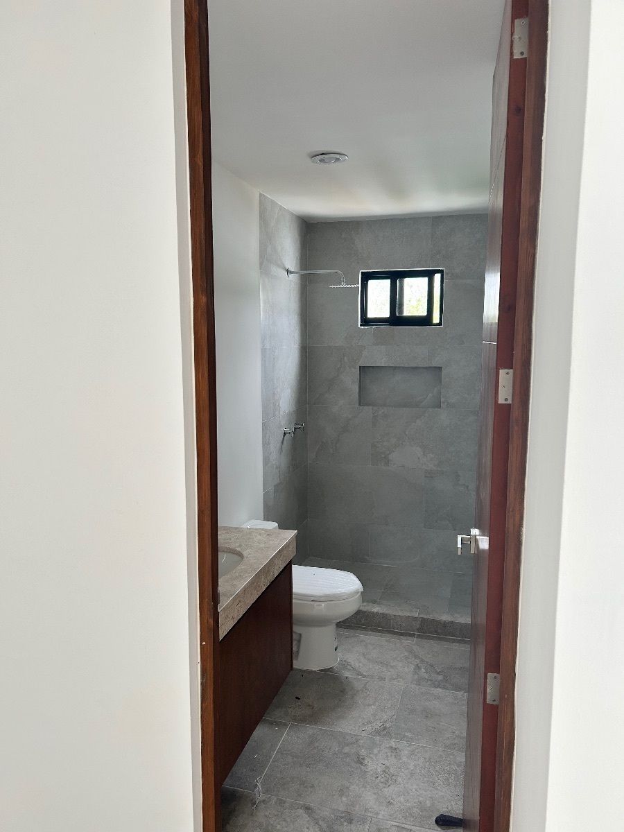 8 de 20: Baño recámara secundaria