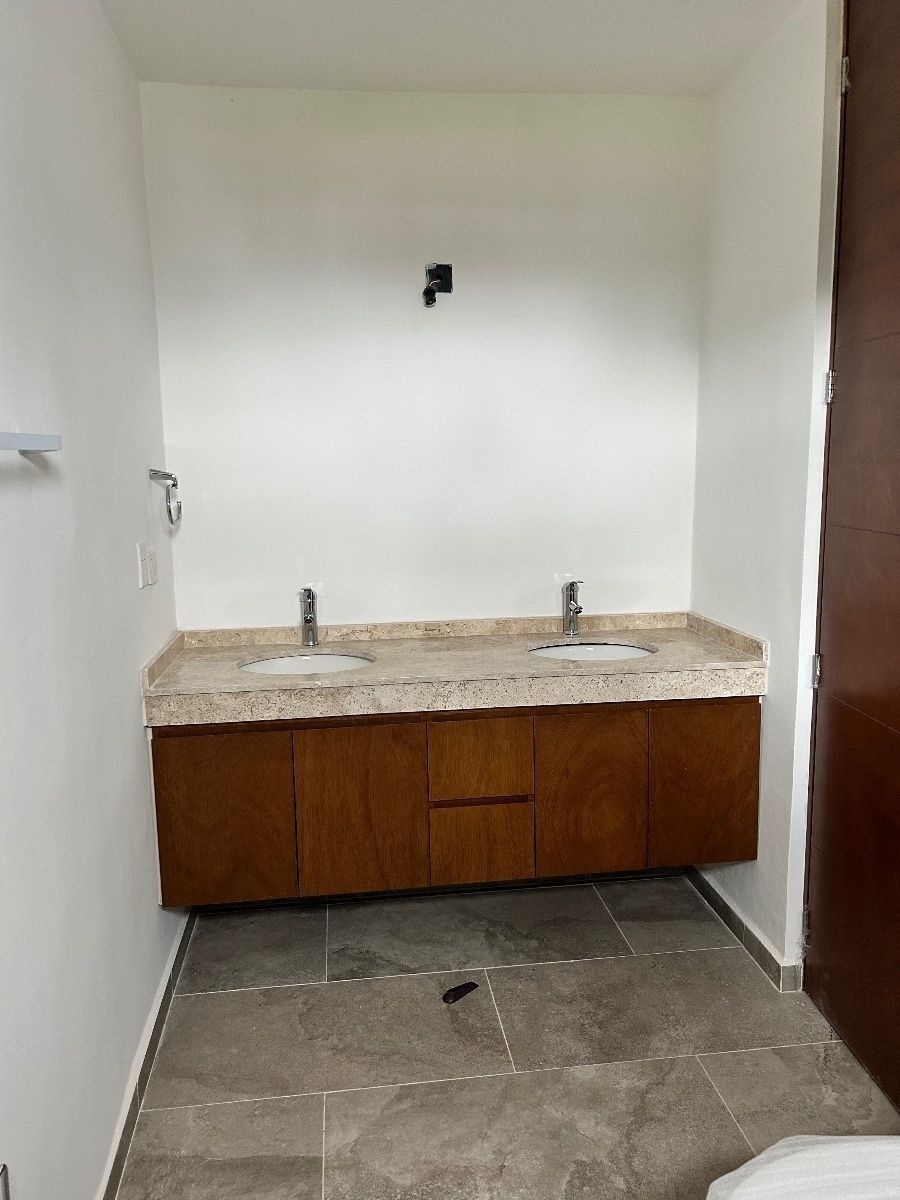 10 de 20: Baño principal