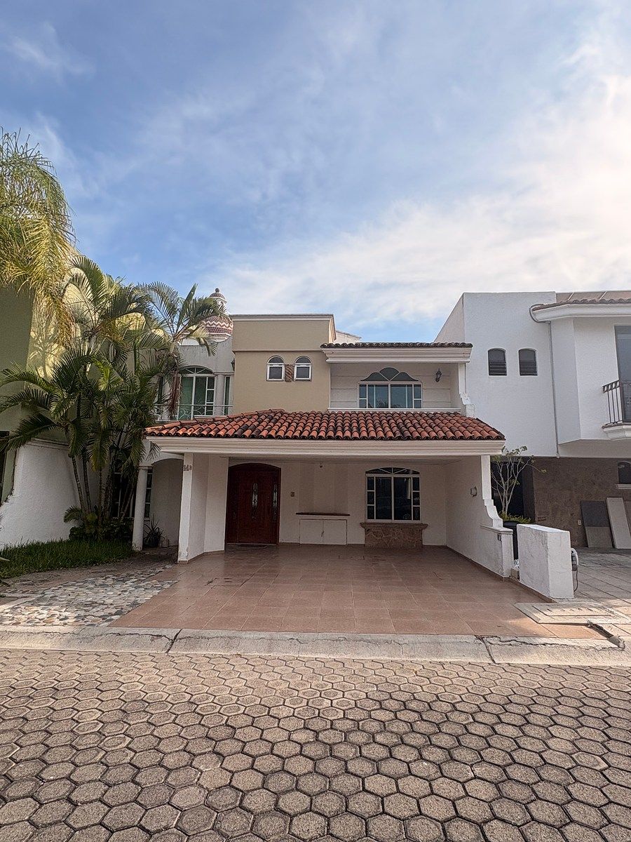 House in Virreyes Residencial, Zapopan, photo 2 of 29