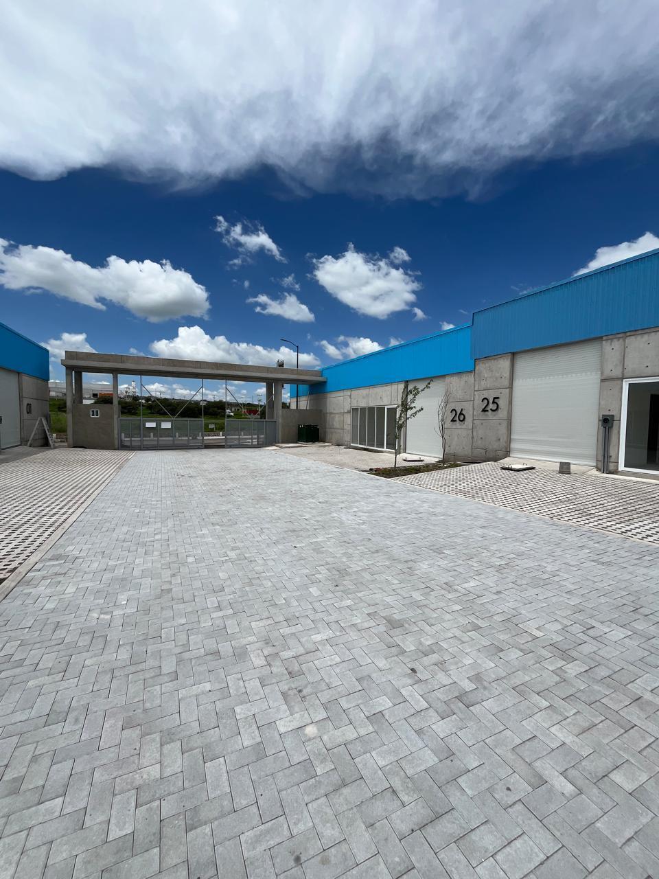 3 de 11: PORTICO DE ACCESO