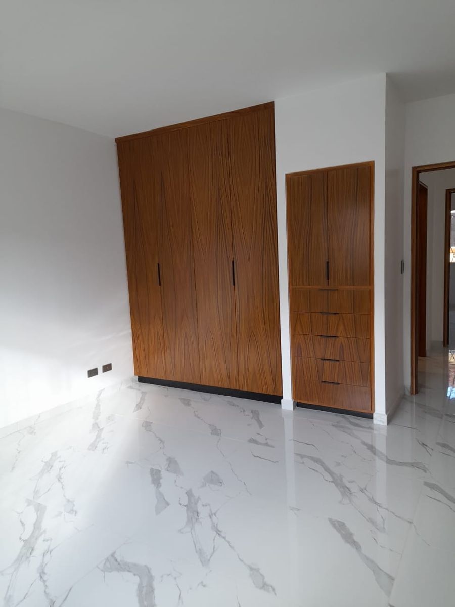 13 de 15: CLOSET REC. PRINCIPAL
