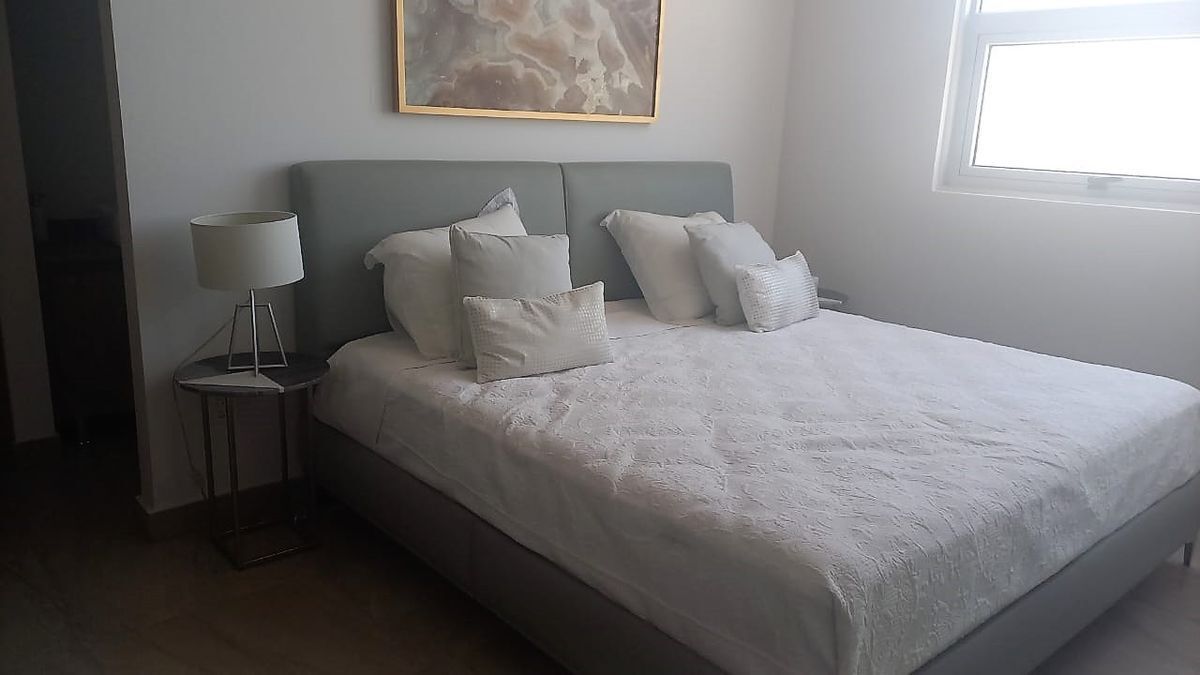 7 of 21: RECAMARA PRINCIPAL