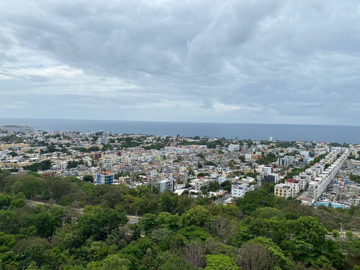 Apartamentos en Venta Los Cacicazgos, Santo Domingo