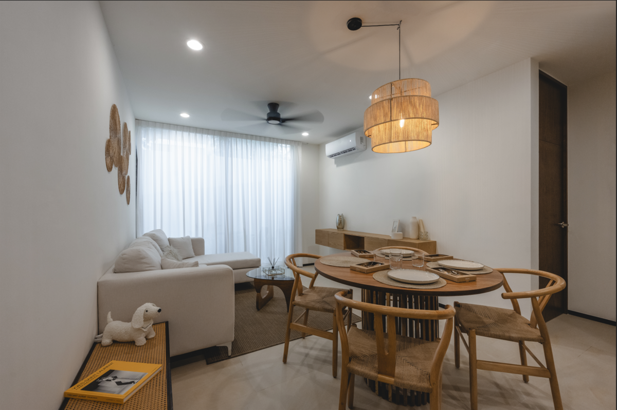 2 de 10: Sala y Comedor