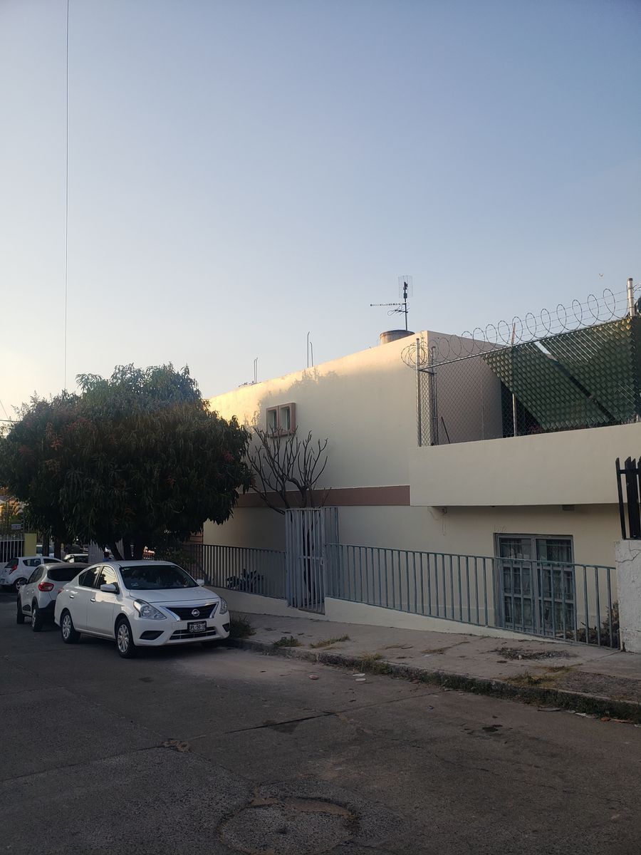 4 de 12