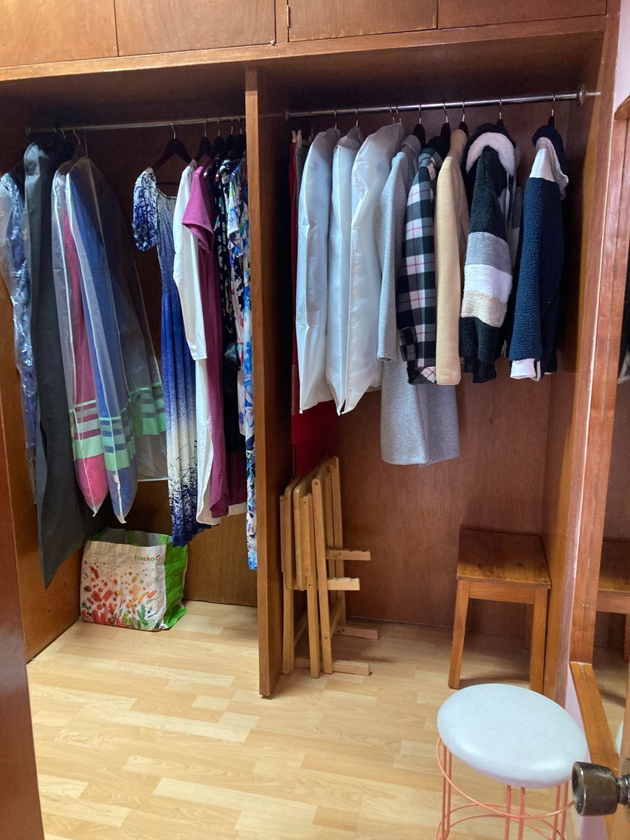 5 de 23: vestidor