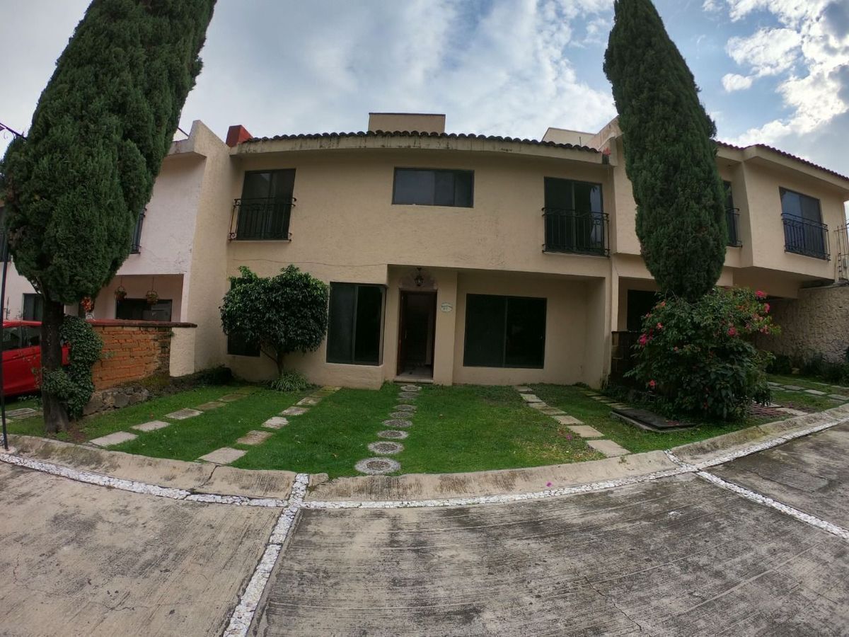 CASA EN VENTA CUERNAVACA “ZONA NORTE” A UNA CUADRA DE CALZADA DE LOS REYES