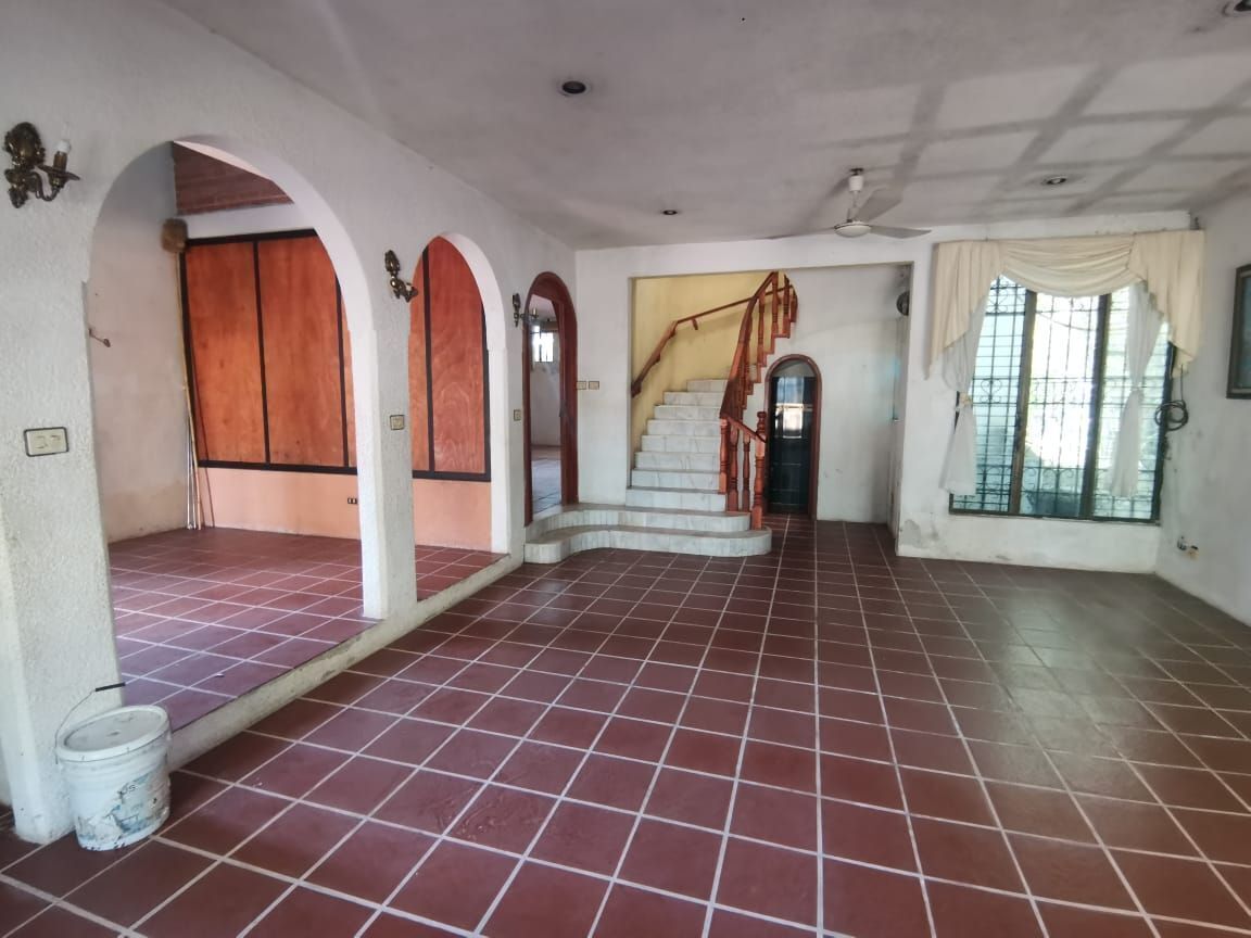10 de 24: AMPLÍSIMA SALA