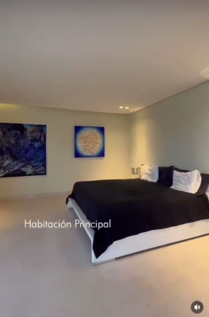 3 de 8