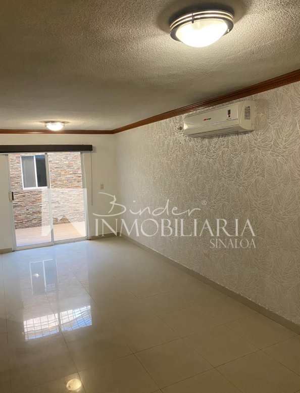 Casa en Venta en Viñedos Residencial Los Mochis, Sinaloa.