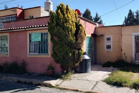 VENDO CASA EN PASEOS DE SAN JUAN ZUMPANGO