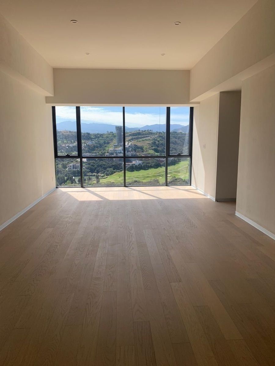 Venta en central Park , con cuarto de servicio, foto 1 de 25