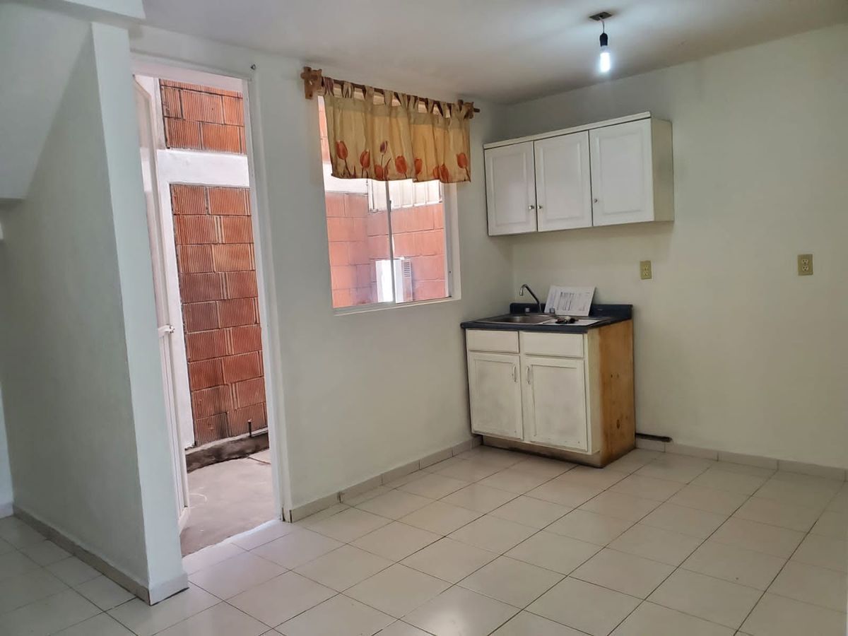 Casa en San Rafael Coacalco, Coacalco de Berriozábal, foto 4 de 13