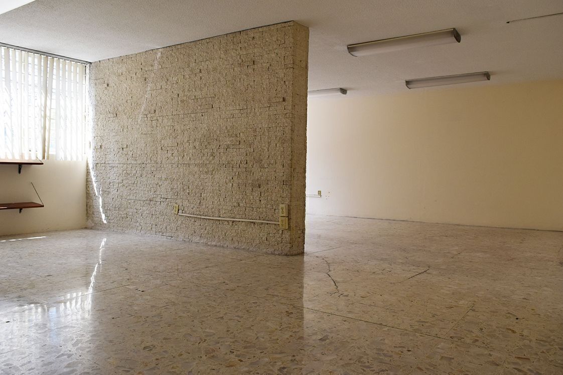 3 de 18: Casa en venta para negocio en Las Águilas Rayo Vende ®