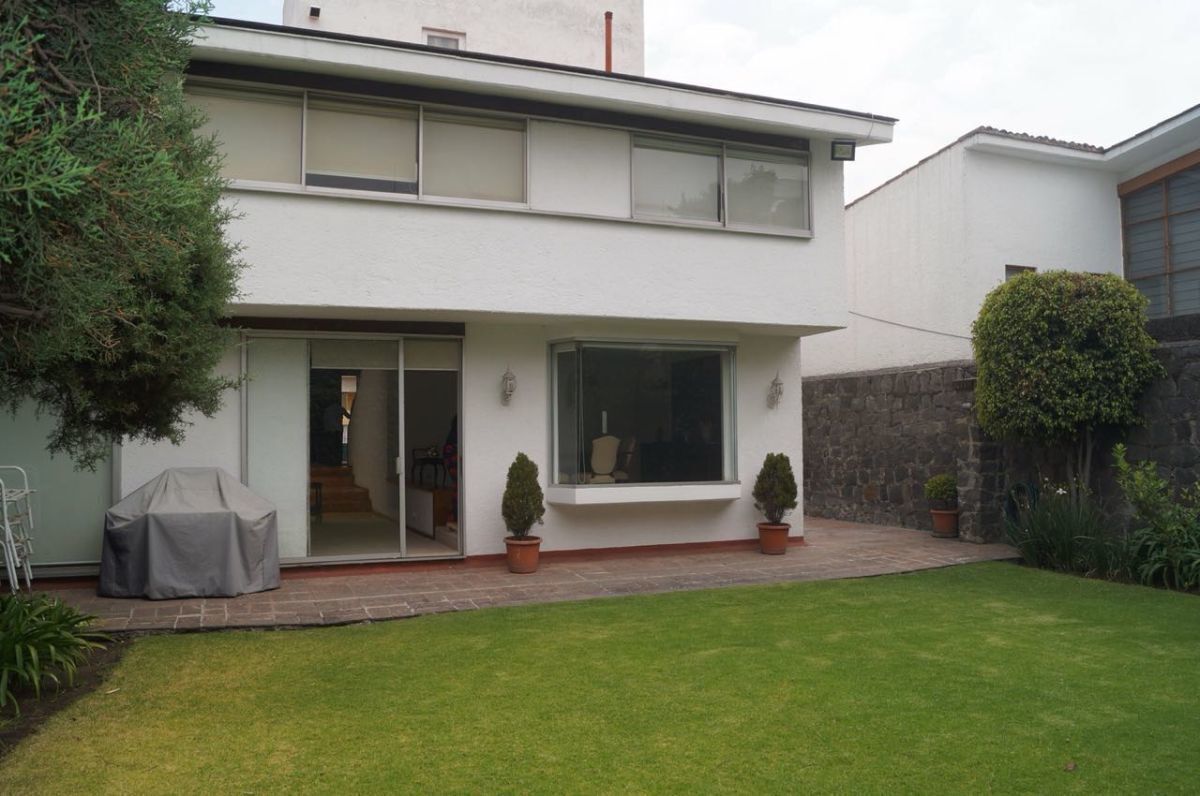 CASA EN VENTA LA HERRADURA