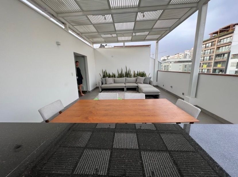 19 de 21: Gran Terraza techada con área de Parrilla
