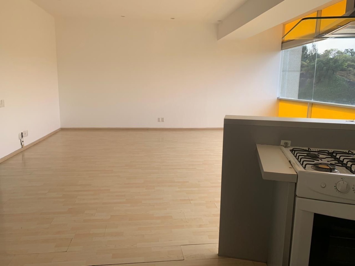 Estancia y cocina abierta