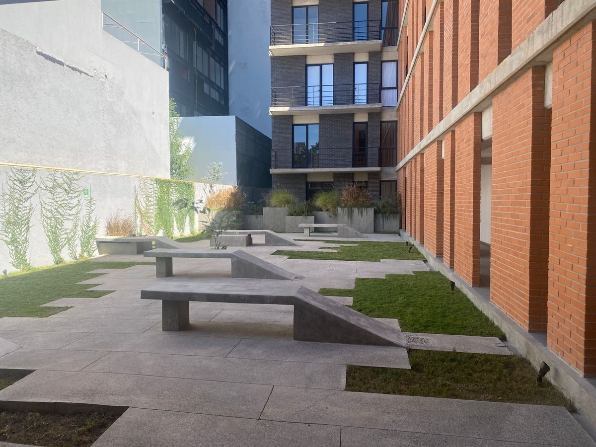 3 de 18: Patio Interior