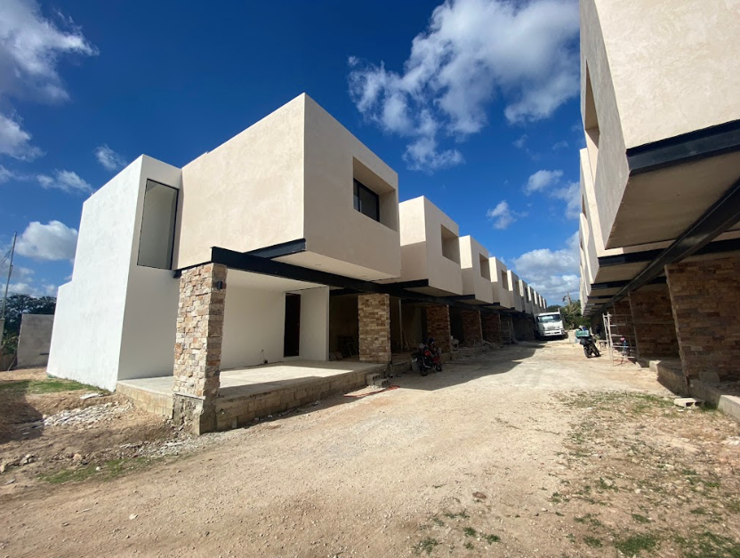 Casas adosadas y preventa en Santa Rita Cholul