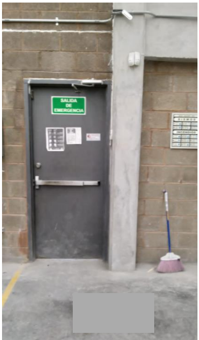 14 de 15: SALIDA DE EMERGENCIA