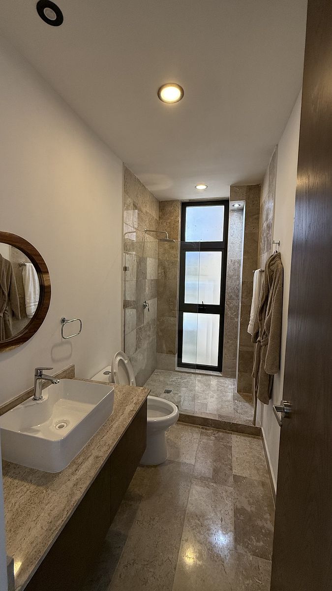 6 de 9: Baño, Recámara Principal