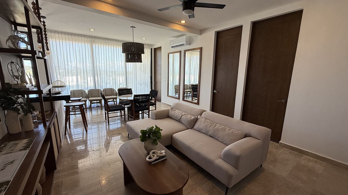 2 de 9: Sala, Comedor