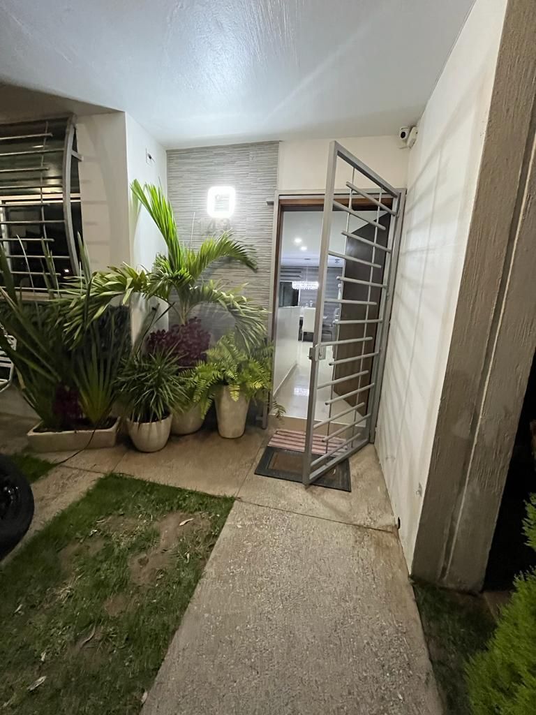 SE VENDE CASA EN COTO EN BOSQUES NATURA, ZAPOPAN