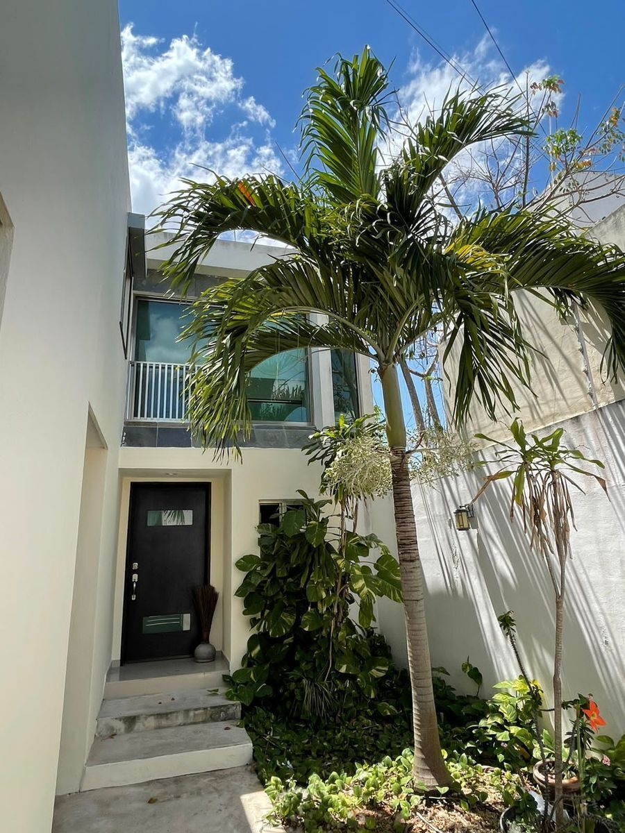 Casa en renta Sodzil Norte