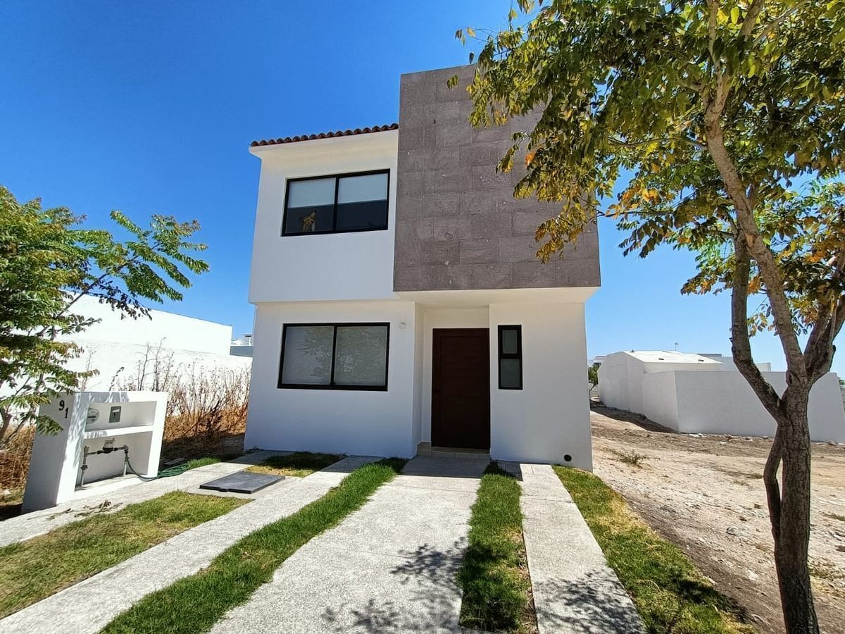 Casa en venta en Torrecillas,211, Vista alegre 3a secc., Querétaro,  Querétaro - Casas y Terrenos