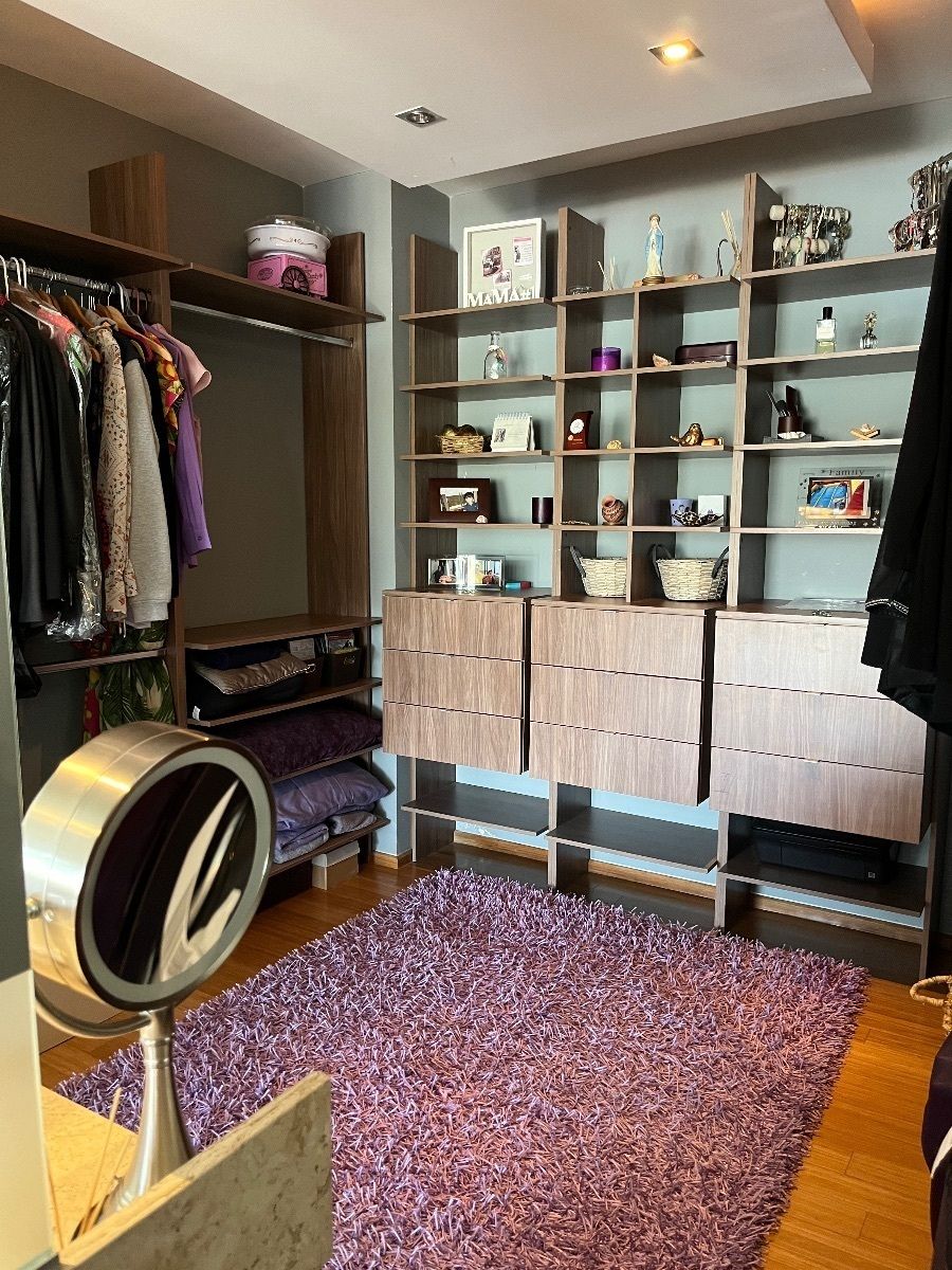 Vestidor recámara principal , foto 18 de 33