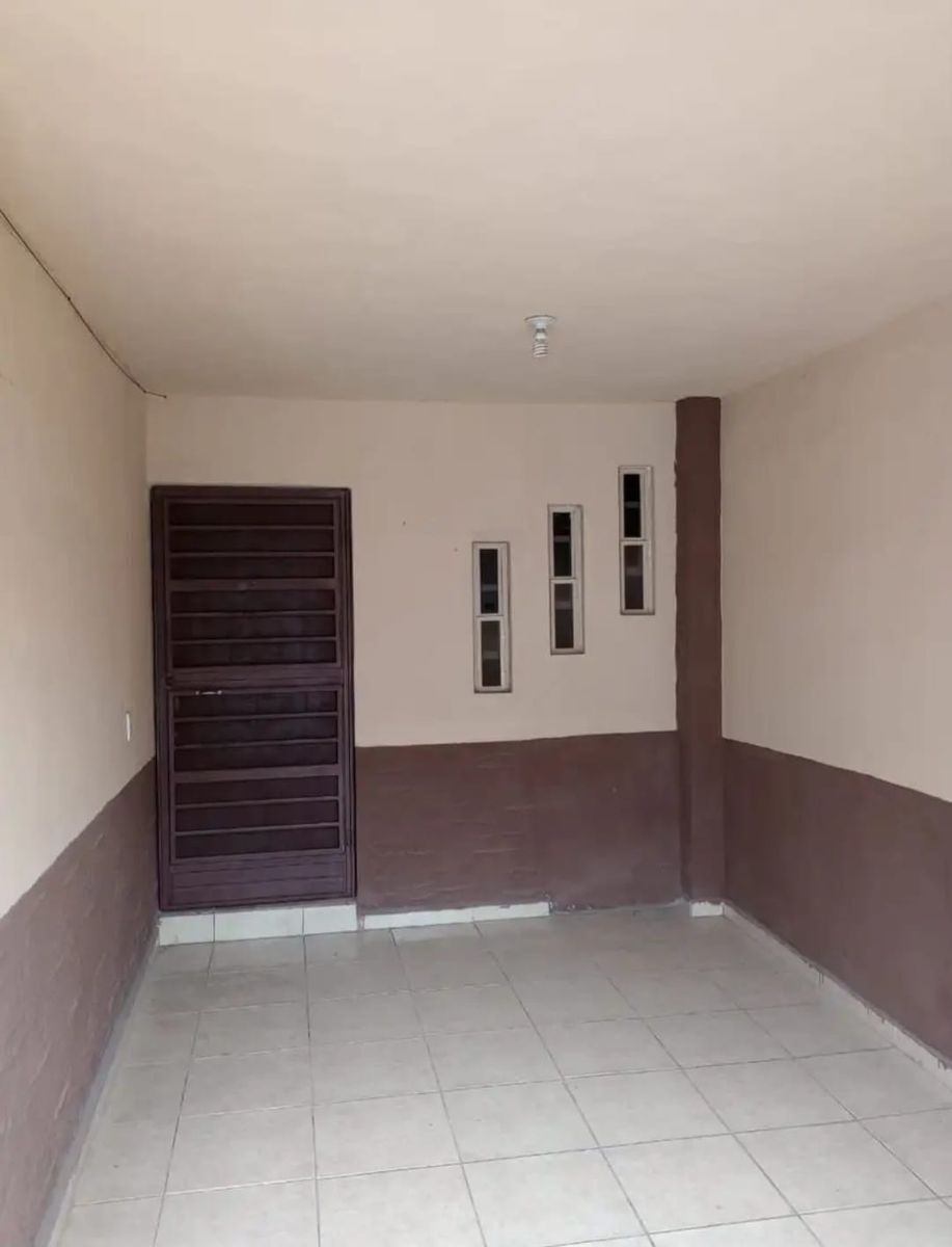 En Venta Casa En los Girasoles 4to En Escobedo | EasyBroker