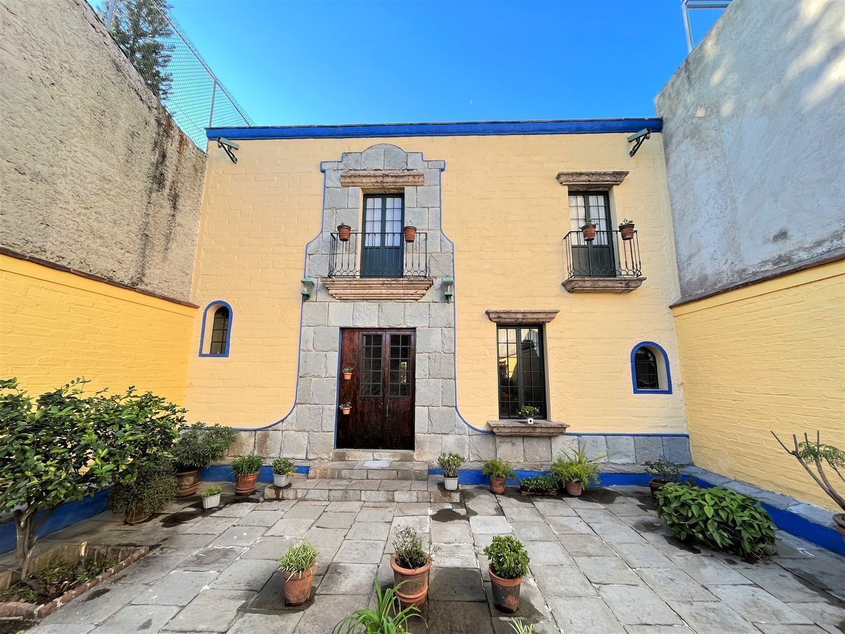 4 de 25: Fachada