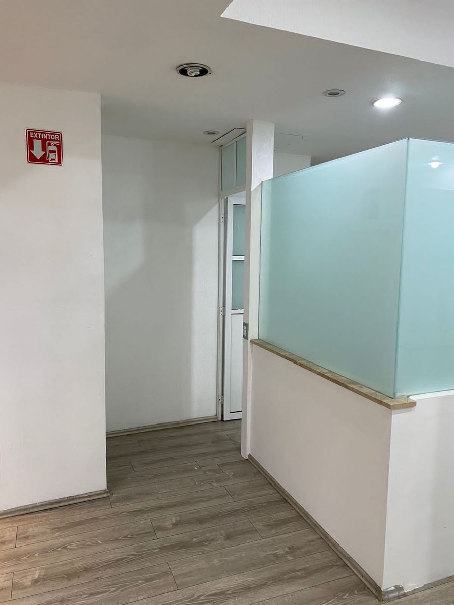 Local en centro comercial en Toriello Guerra, Tlalpan, foto 7 de 18