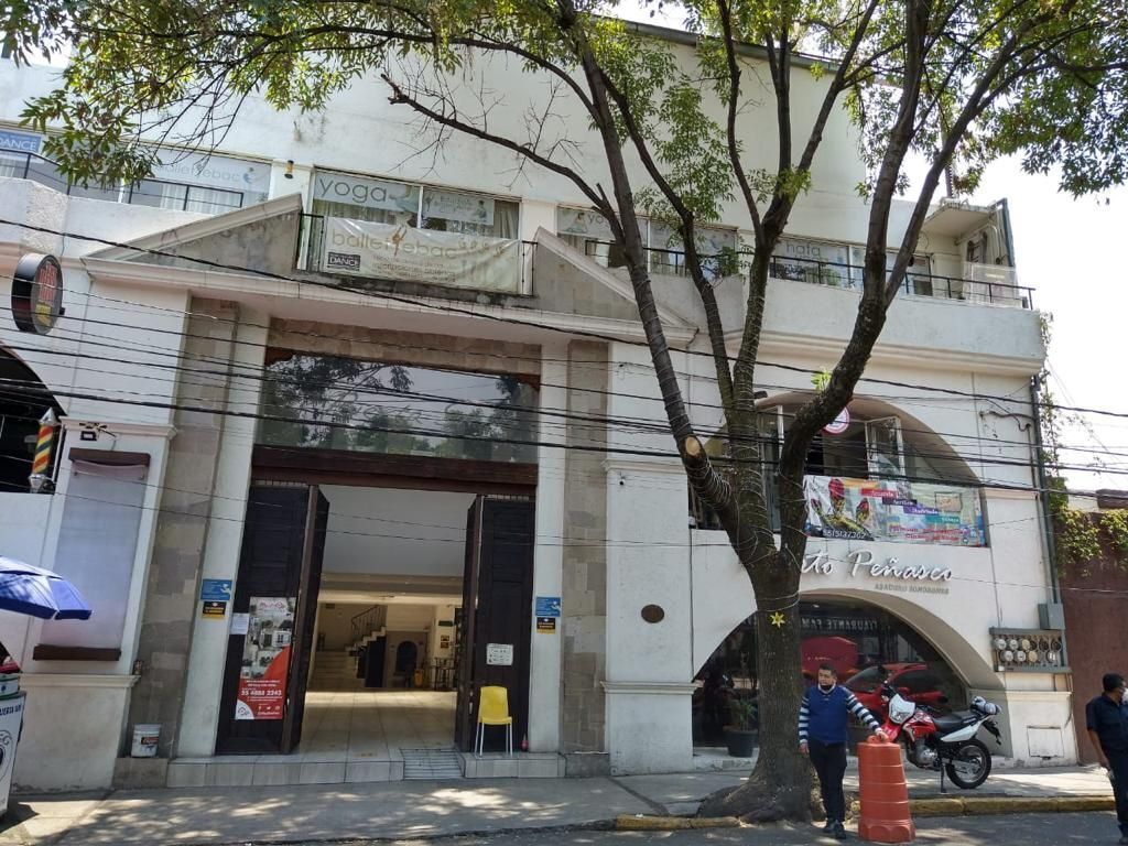 Local en centro comercial en Toriello Guerra, Tlalpan, foto 2 de 18