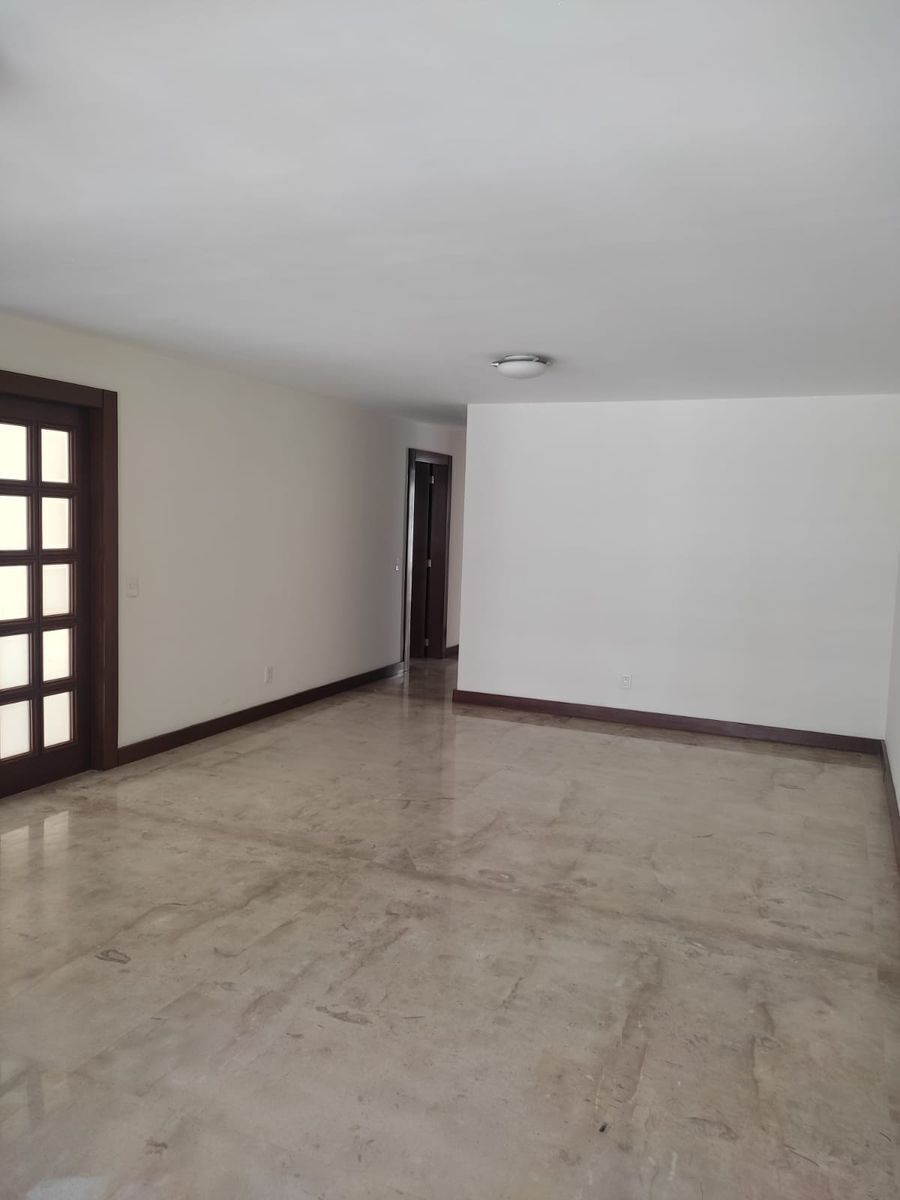 3 de 11: Sala comedor