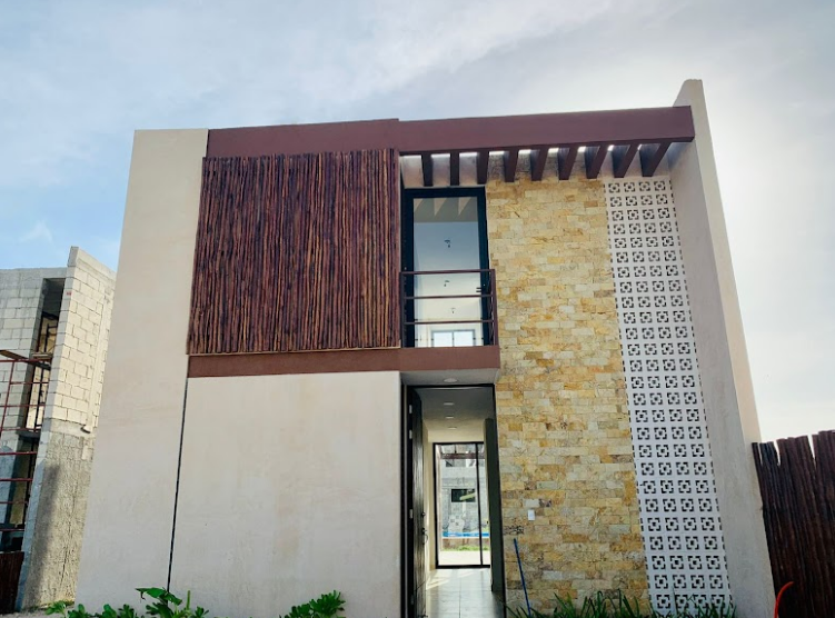 1 de 14: FACHADA PRINCIPAL