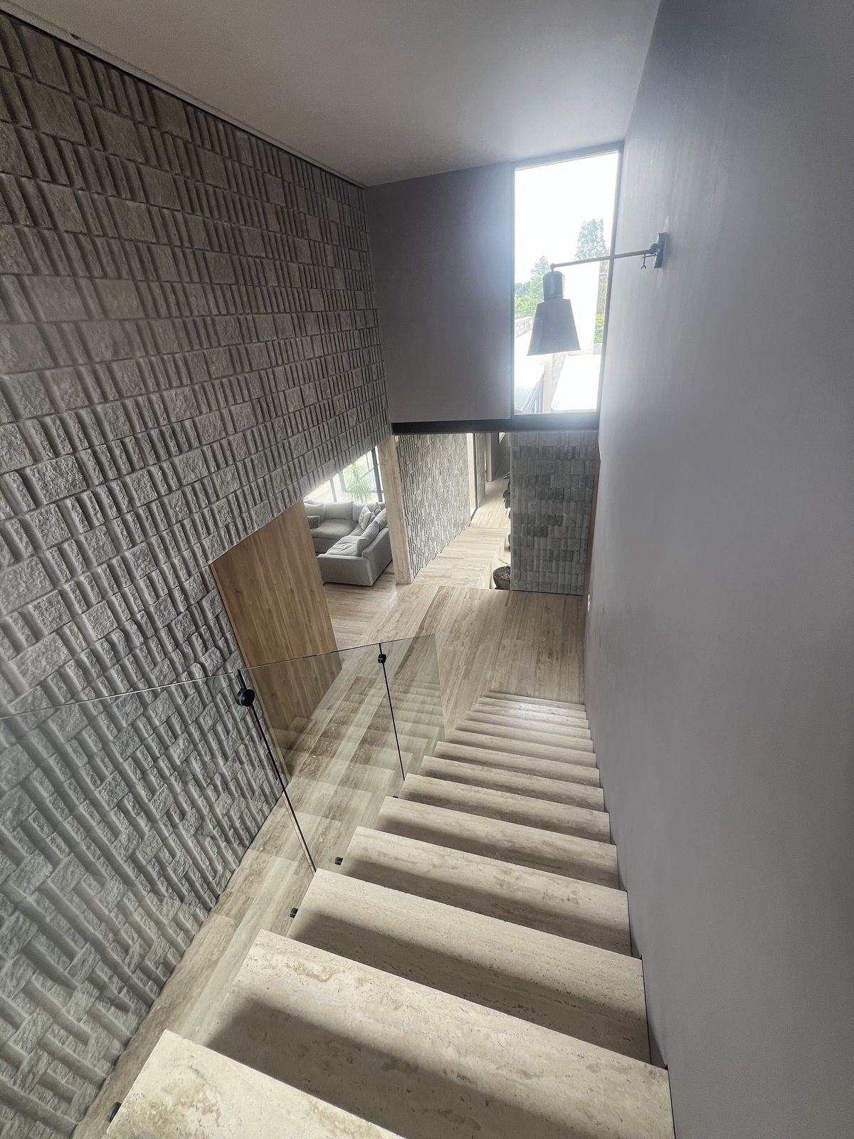 31 de 31: ESCALERAS A SEGUNDO PISO