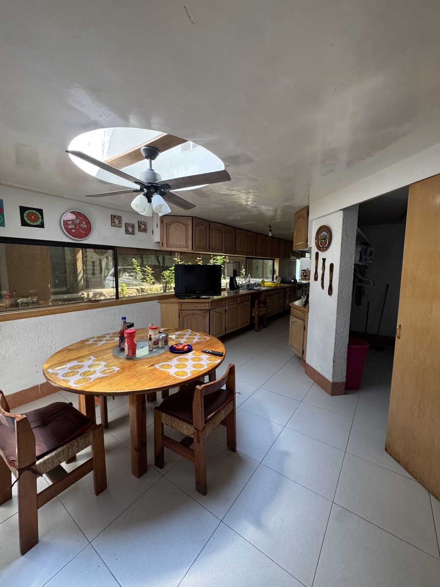 4 de 23: Ante comedor