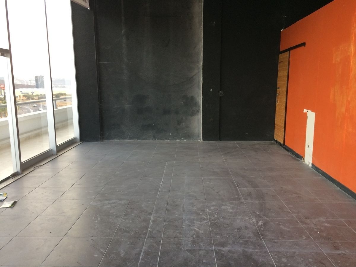5 de 12: Local en venta Juriquilla Santa Fe Querétaro