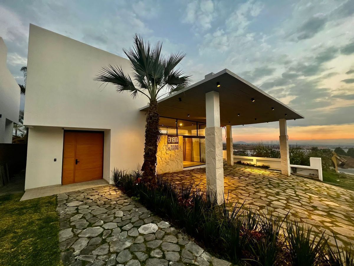 6 of 6: Fachada principal