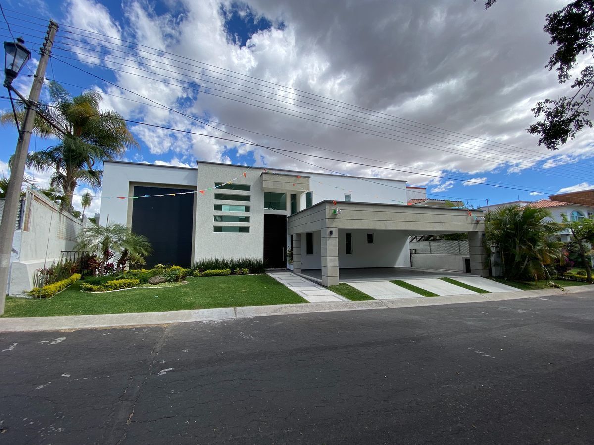 2 de 16: La principal